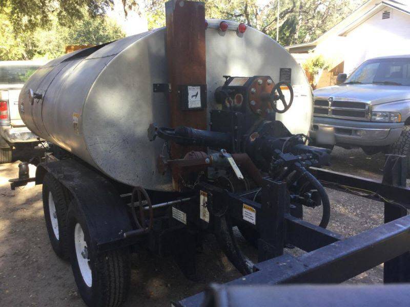 Used 600 Gallon Etnyre Distributor Trailer For Sale