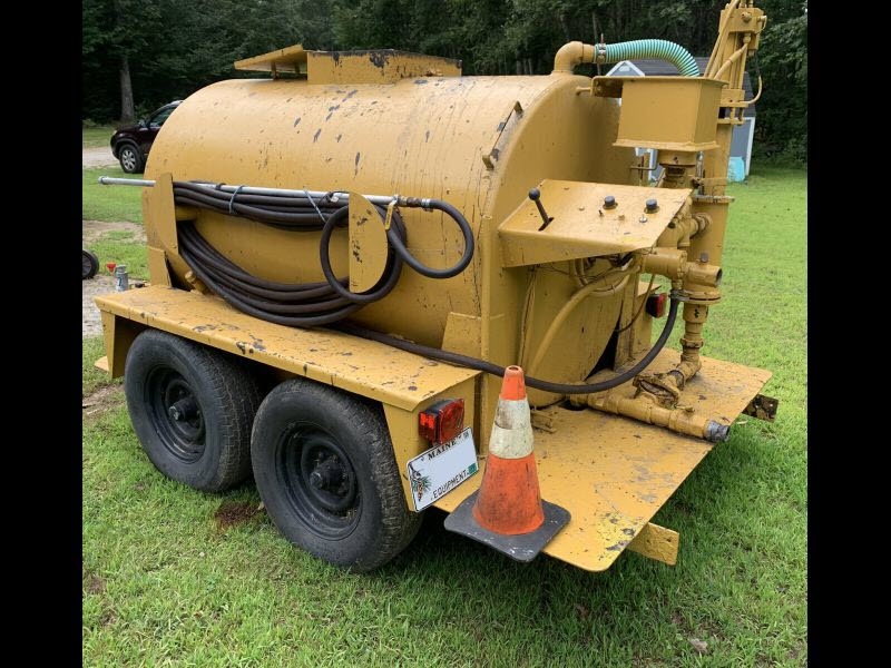 Used Neal 550 Gal Sealcoating Machine for Sale, Call us 5182187676!