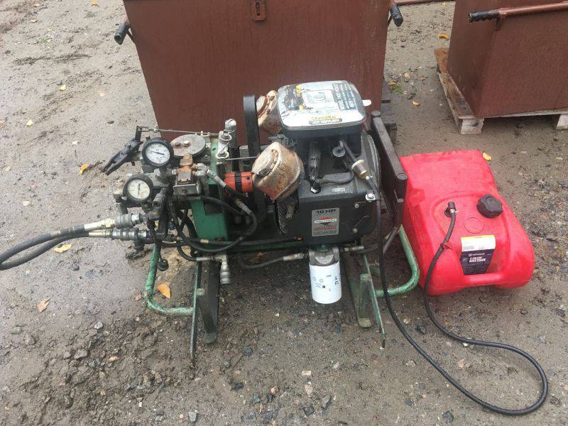 Used Garlock Model 1400 Hydraulic Roof Hoist For Sale