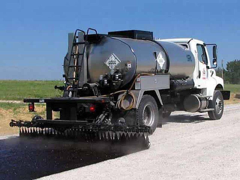 Etnyre Centennial 2000gal Asphalt Distributor Tank For sale